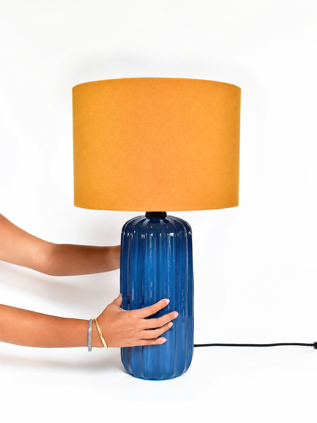 Lámpara de Mesa Caramel Azul + Liso Mostaza