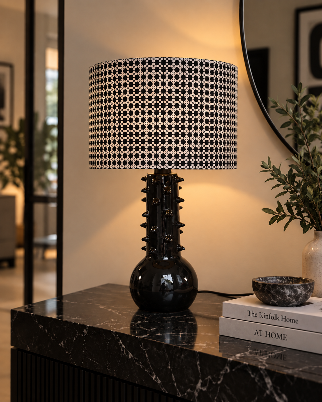 Base Cactus Negro con pantalla estampada en ambiente
