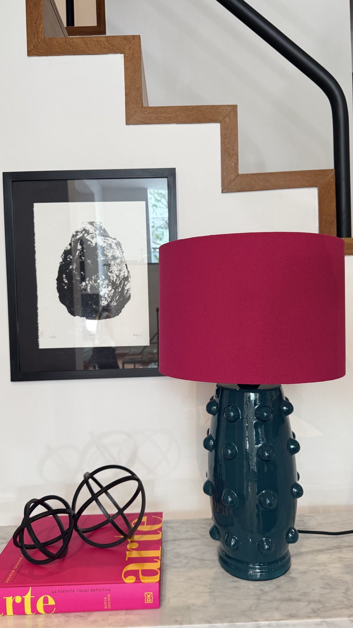 Lámpara de Mesa Bolas Turquesa + Liso Fucsia